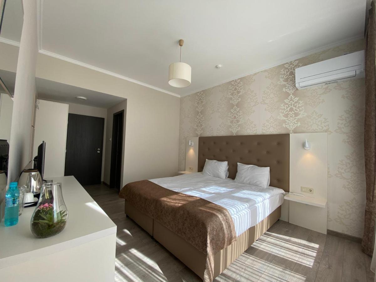 Comfort Guest Rooms Казанлик Екстер'єр фото