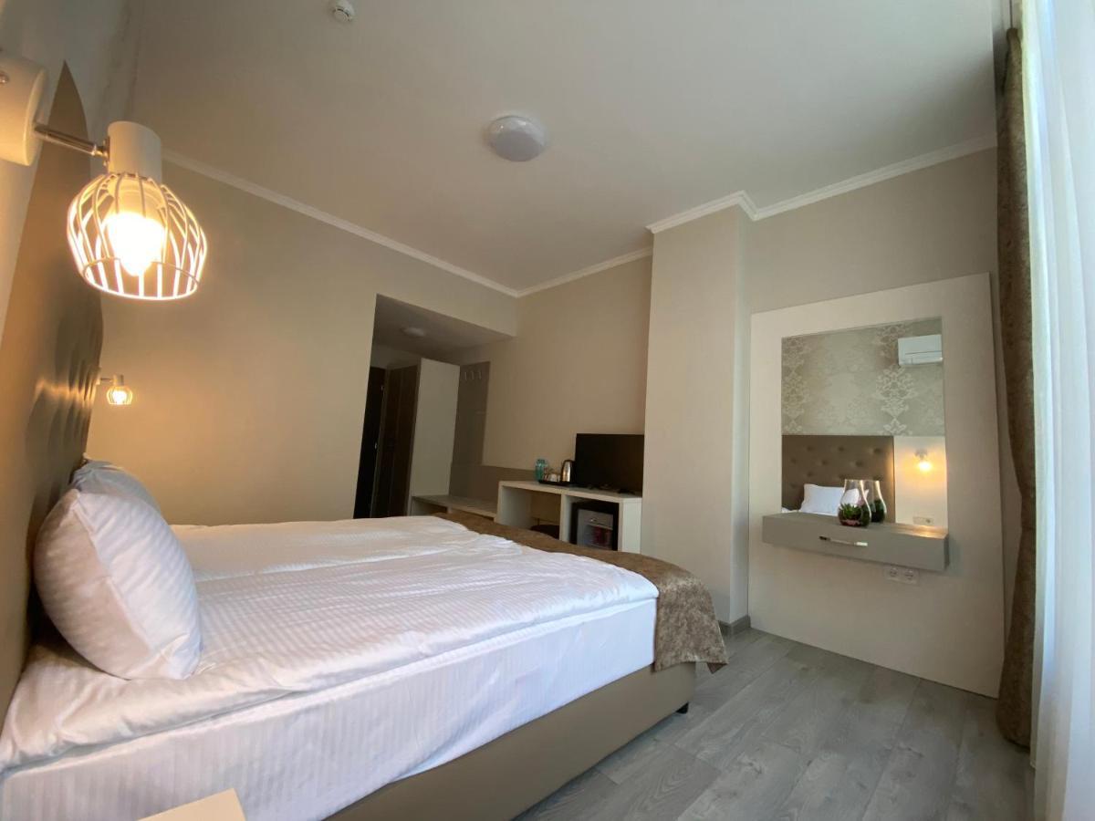 Comfort Guest Rooms Казанлик Екстер'єр фото